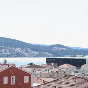 apartments-one-trogir.hotels-in-trogir.com/